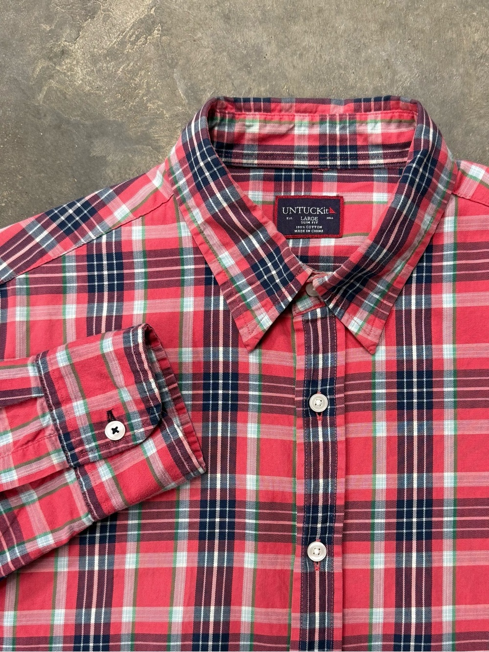 UNTUCKit Plaid Button Down Long Sleeve Shirt
